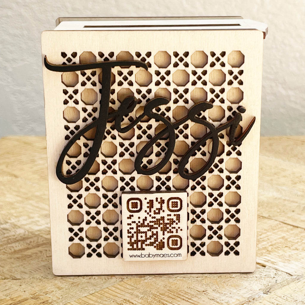 Personalized QR Code Digital and Cash Tip Box, Private Enclosed Box with Rattan Pattern, Tip Display Sign Laser Engraved