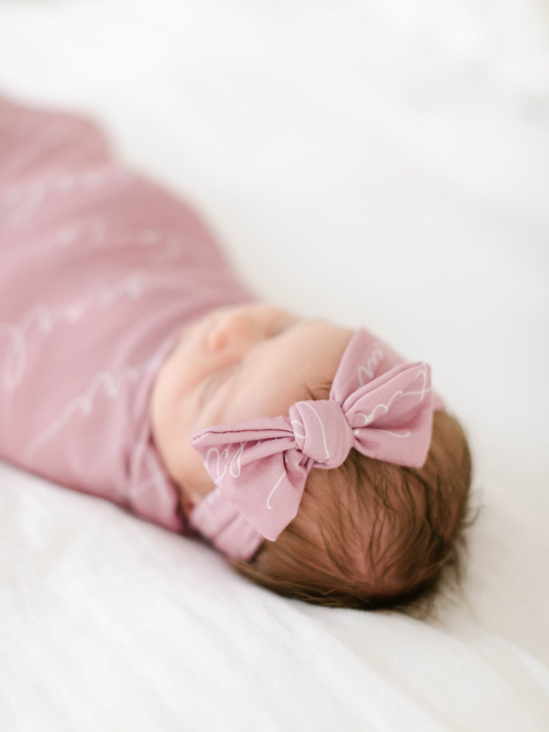 Personalized Baby Swaddle Blanket , Newborn Headband Set, Baby Shower Gift, New Mom Expecting Present, Custom Print Name Choose Colors Font - Image 4