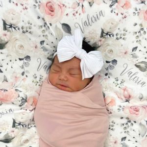 Pink Floral Name Blanket Hat Set, Personalized Baby Shower Gift for New Mom, Hospital Newborn Photos Prop, Monogrammed Custom Blanket