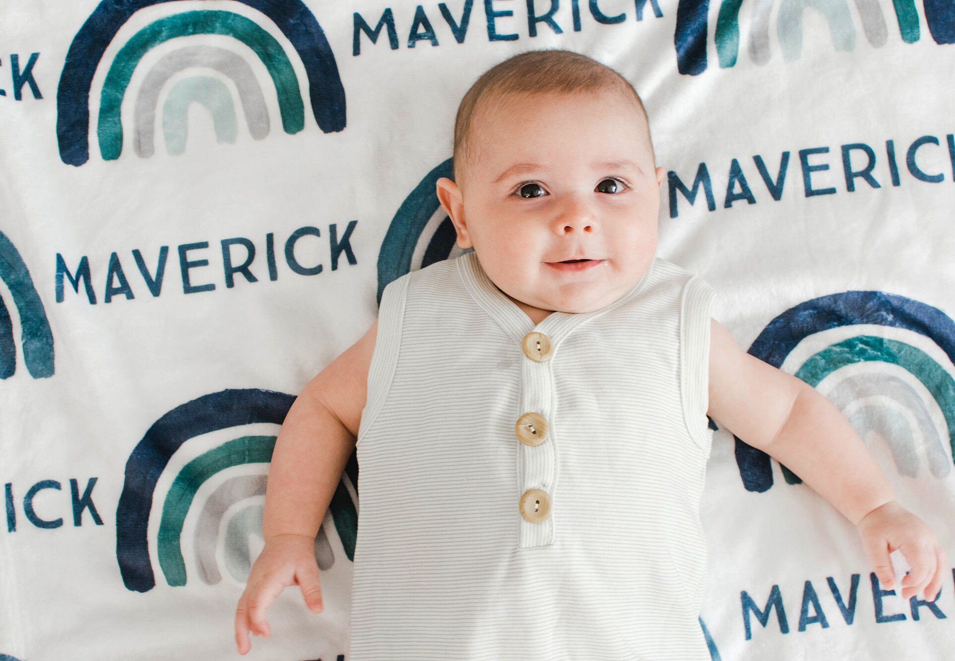 Unicorn Rainbow Personalized Name Blanket / Personalized Baby Shower Gift / Hospital Newborn Photos Prop / Gracie Collection - Image 4