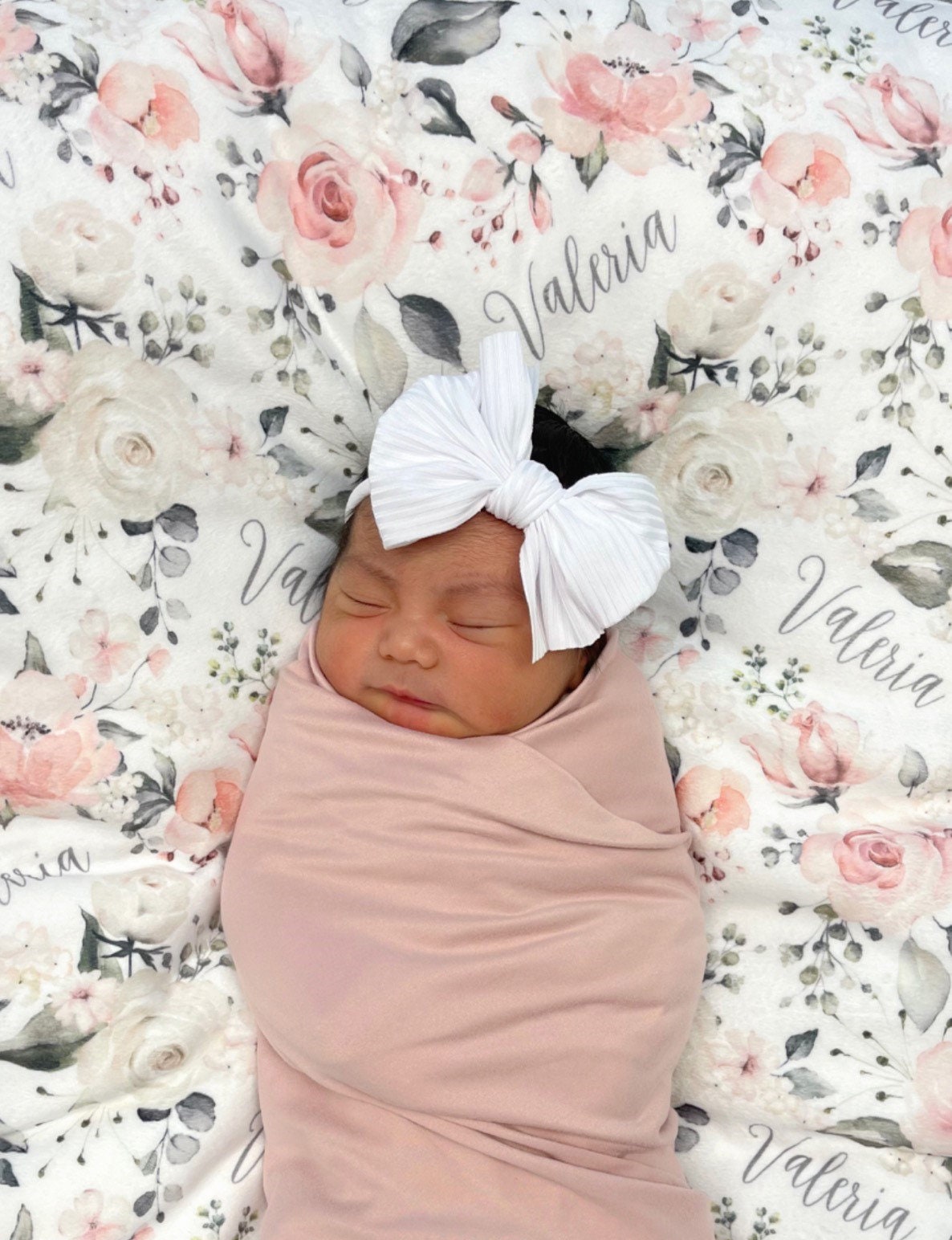 Soft Pink Floral Blanket Personalized Name, Plush Sherpa New Mom Baby Shower Gift, Hospital Newborn Photos Prop - Image 4