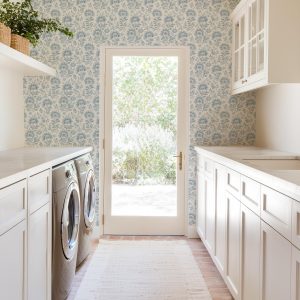 Romantic Grandmillenial Watercolor Blue Floral Wallpaper